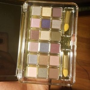 Estēe Lauder Deluxe Eyeshadow Compact